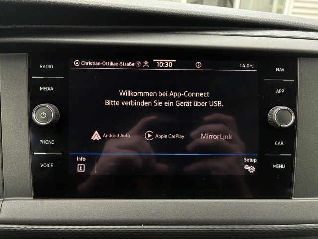 T6.1 CARAVELLE 2.0 TDI NAVI+TEMPOMAT+LED+SHZ