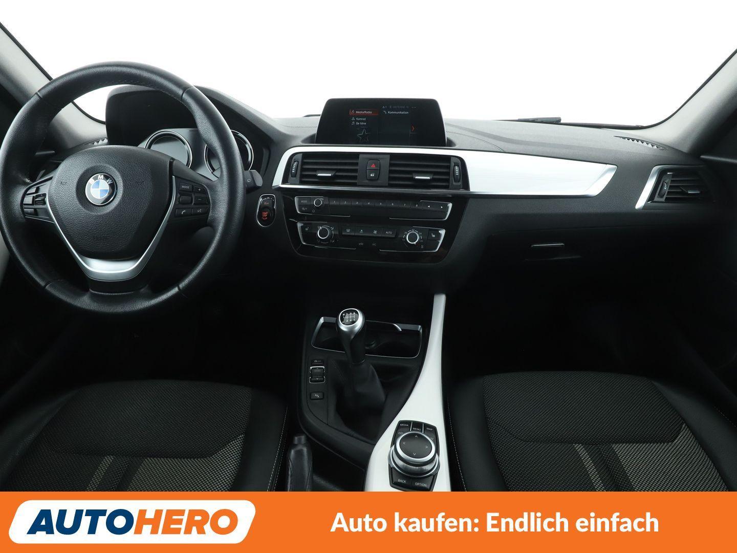 BMW 116i Urban Line *NAVI*LED*TEMPO*PDC*SHZ*KLIMA*