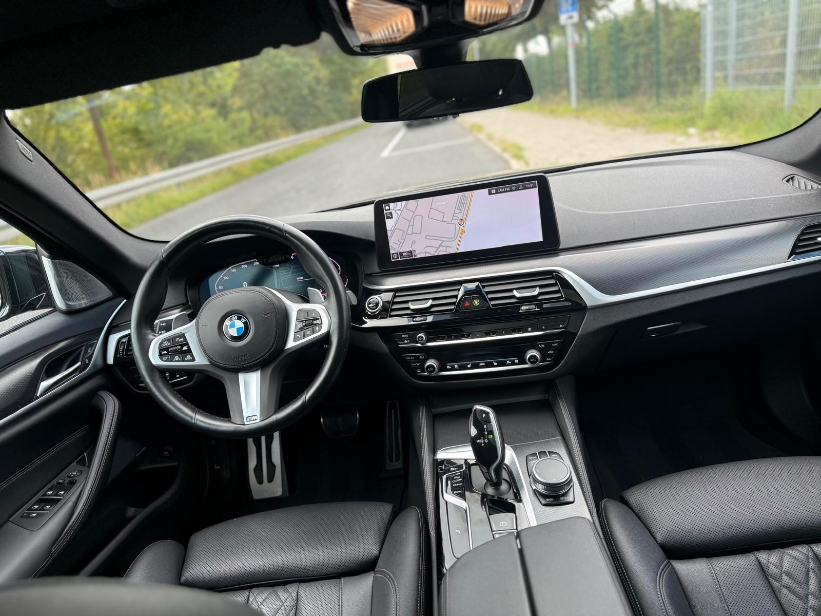 BMW 530d xDrive M-SPORTPAKET*ACC*PANO*B&W*SHADOW