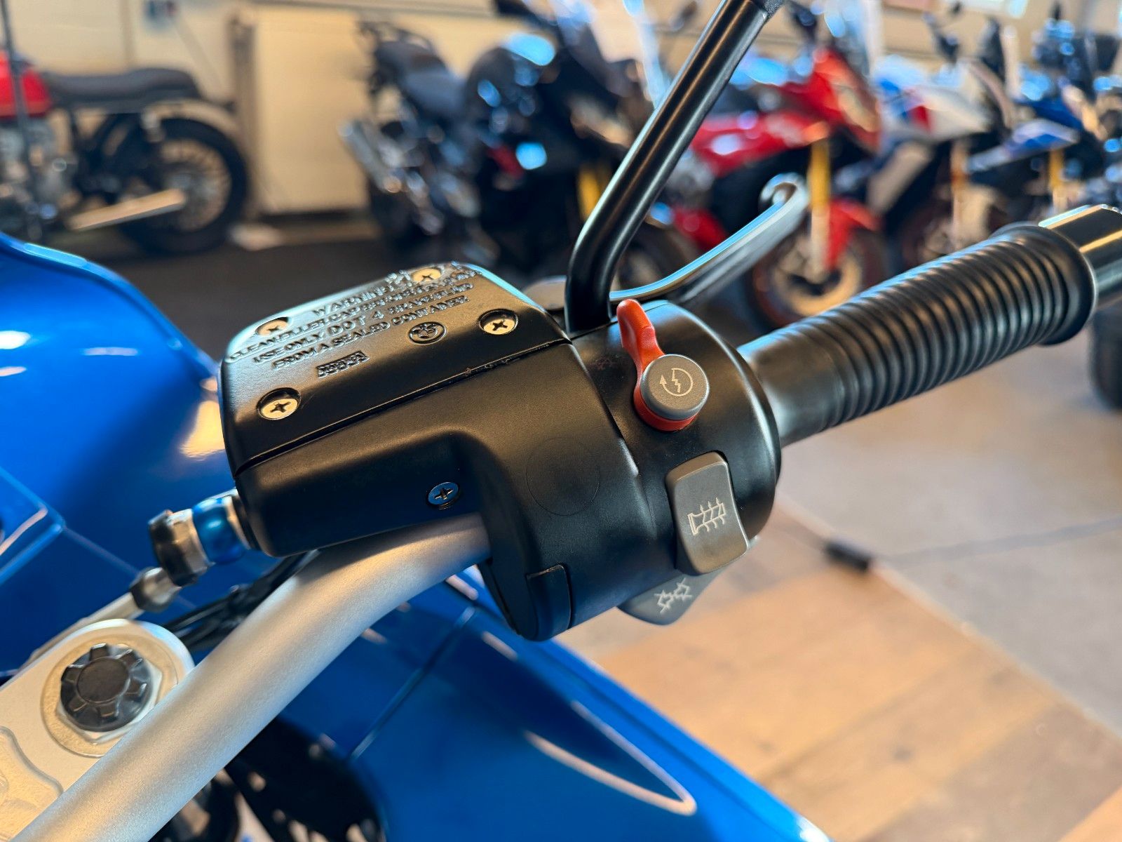 Fahrzeugabbildung BMW R 1150 RS - Superbikelenker ABS neu