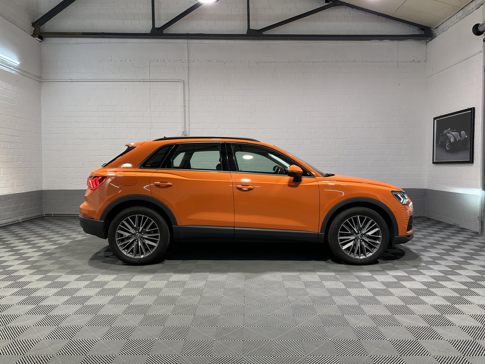 Audi Q3 40 TDI / S TRONIC / QUATTRO / PANO / LED /