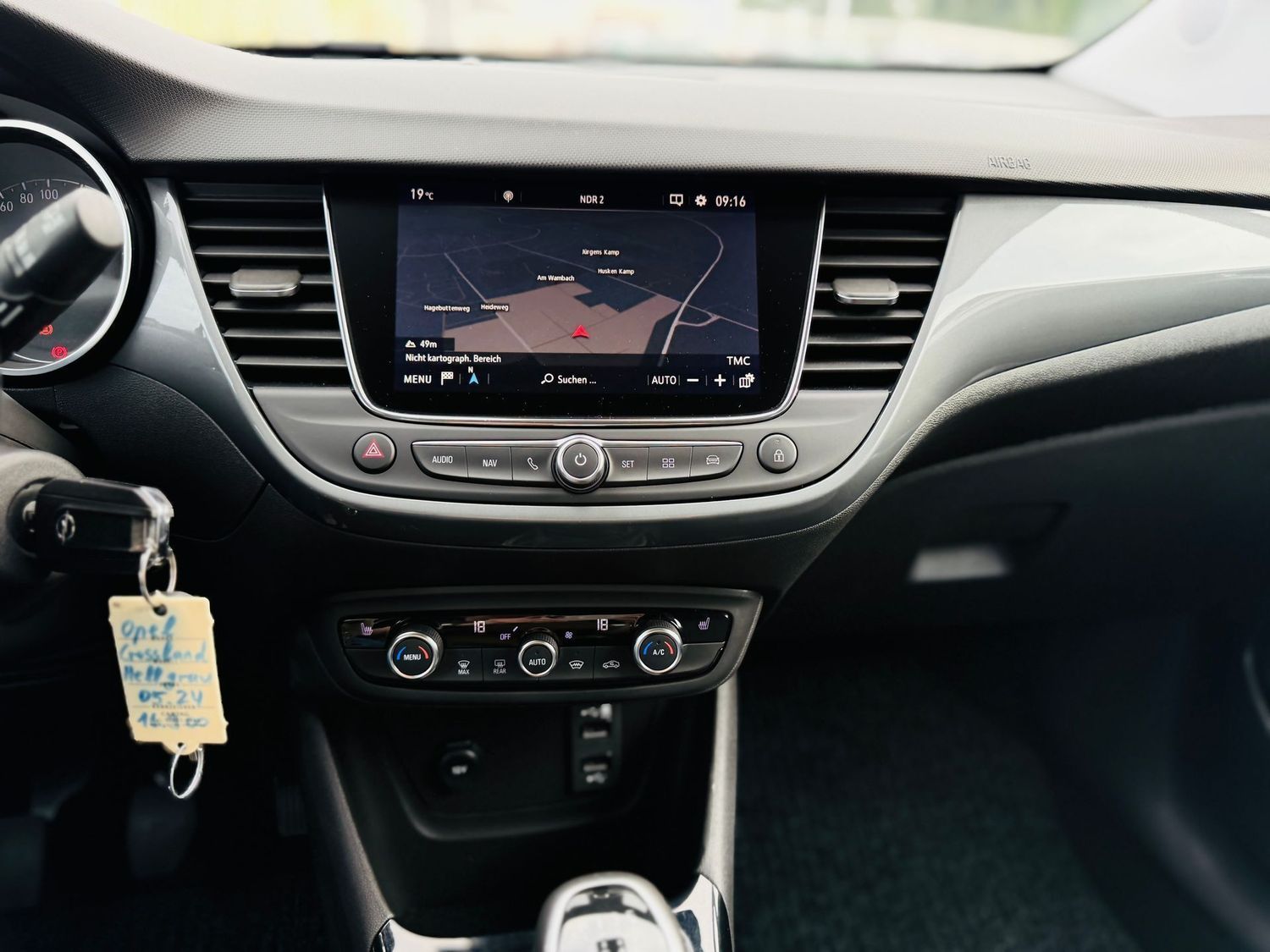 Fahrzeugabbildung Opel Crossland X 1,2 T ENJOY, Navi, LED, RFK, PTS, SH