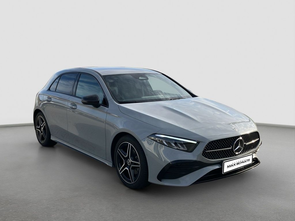 Fahrzeugabbildung Mercedes-Benz A 200 Kompaktlimousine AMG Line*Night Paket*LED