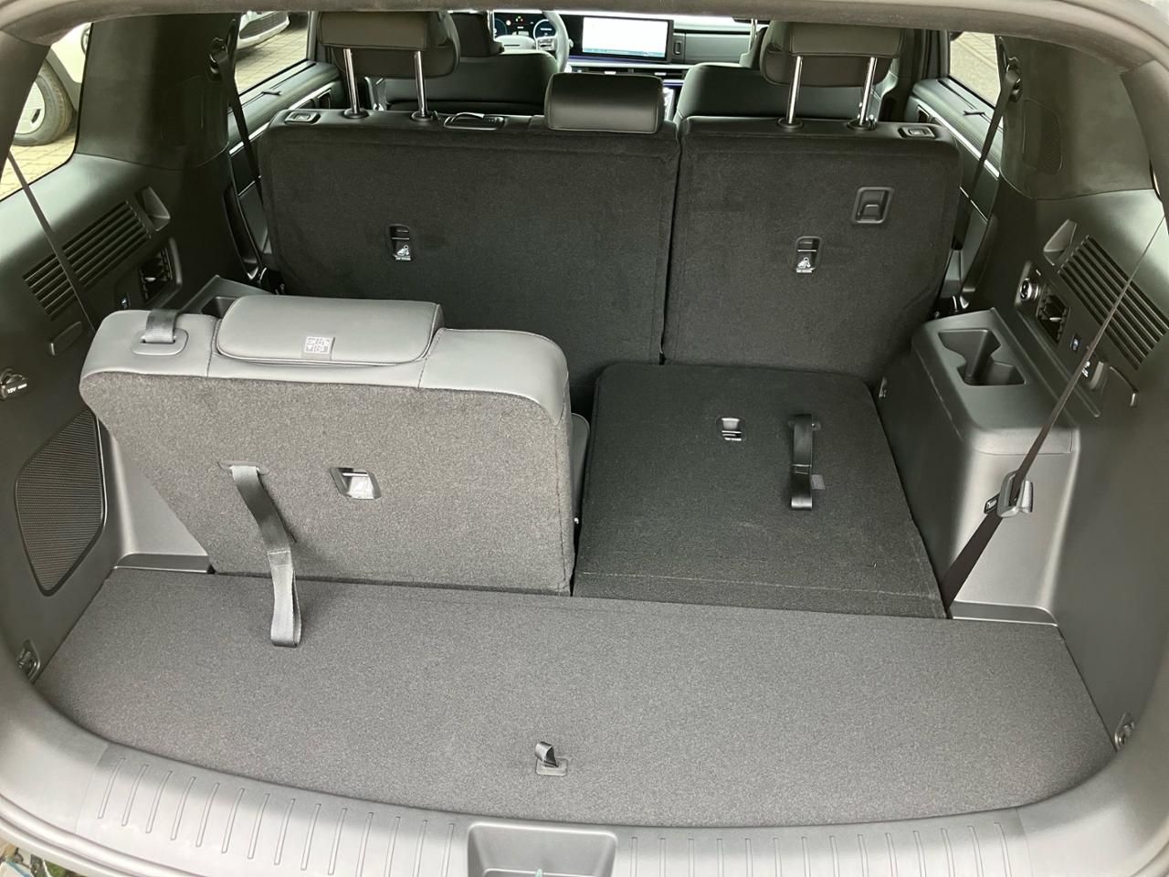 Fahrzeugabbildung Hyundai SANTA FE BLACKLINE 360 4xSHZ ACC AUT Akustikglas