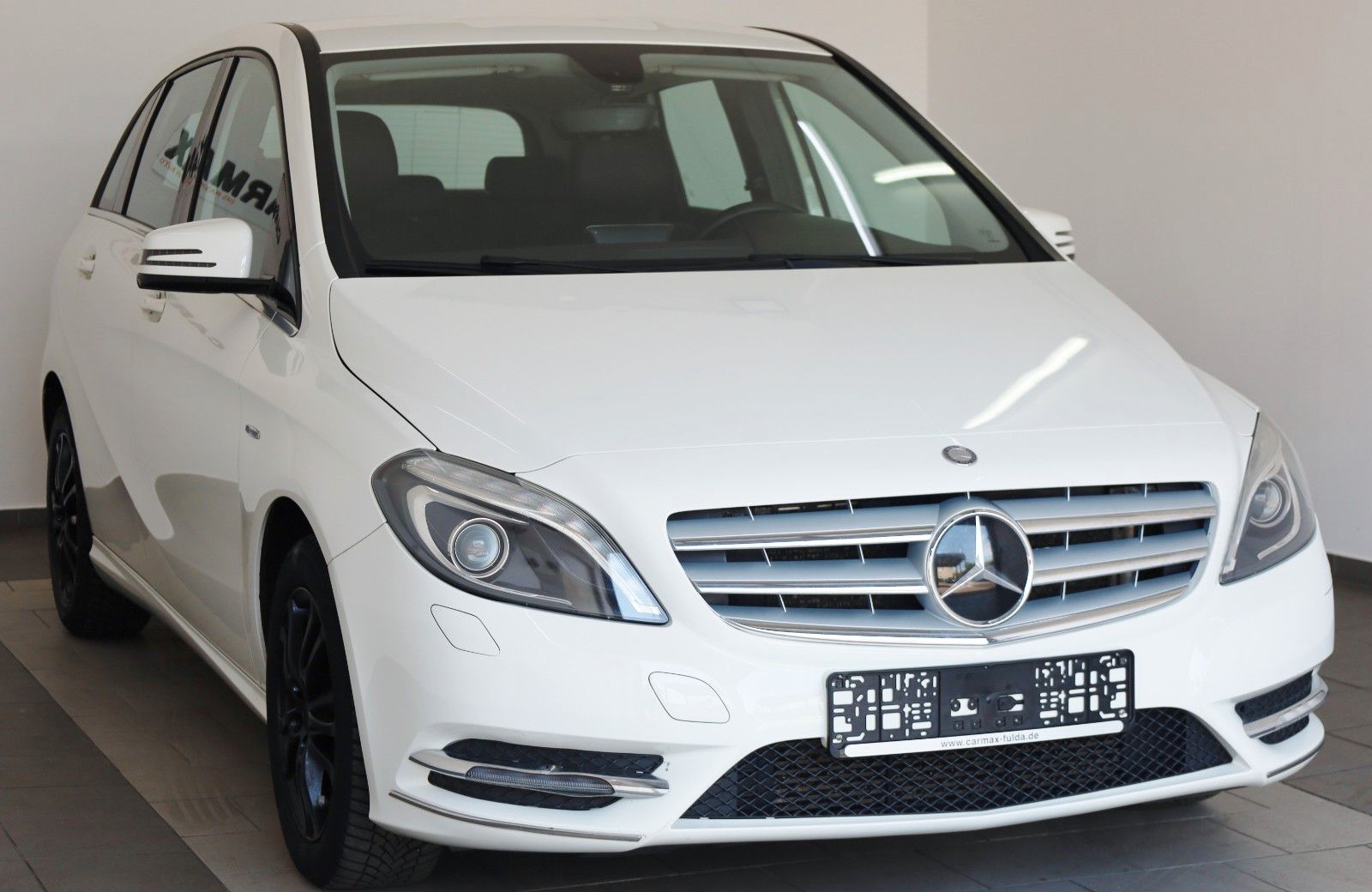 Fahrzeugabbildung Mercedes-Benz B 180 Leder,Navi,Xenon,SH,PDC,SR+WR