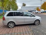 Opel Zafira B  7 Sitzer  1.8 Benzin  HU... - Opel Zafira Gebrauchtwagen in Kassel