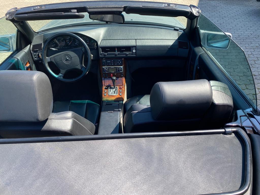 Mercedes-Benz SL 320