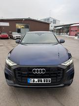 Audi Q8 55 TFSI quattro tiptronic S line Pano/HuD/B&O - blaue Audi Q8