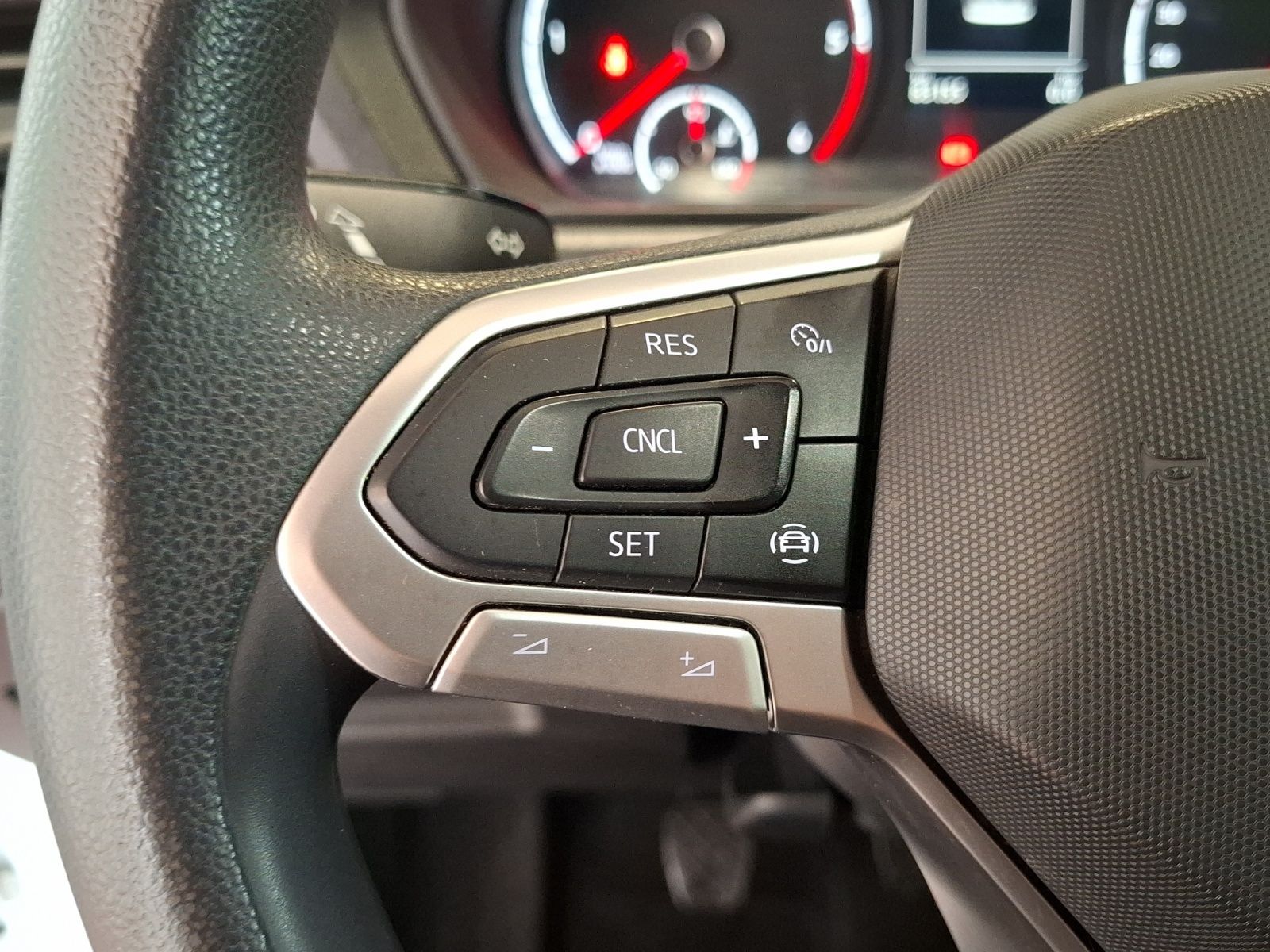 Fahrzeugabbildung Volkswagen Caddy TDI Kasten EcoProfi AHK Navi Klima GRA
