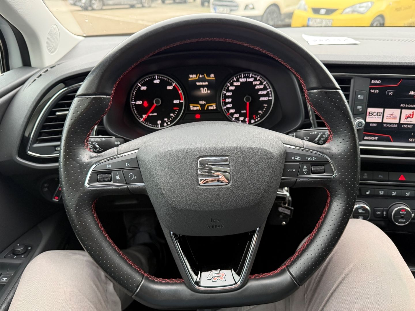 SEAT Leon FR Sportpaket El. Panodach Navi Leder Sound - Image 16