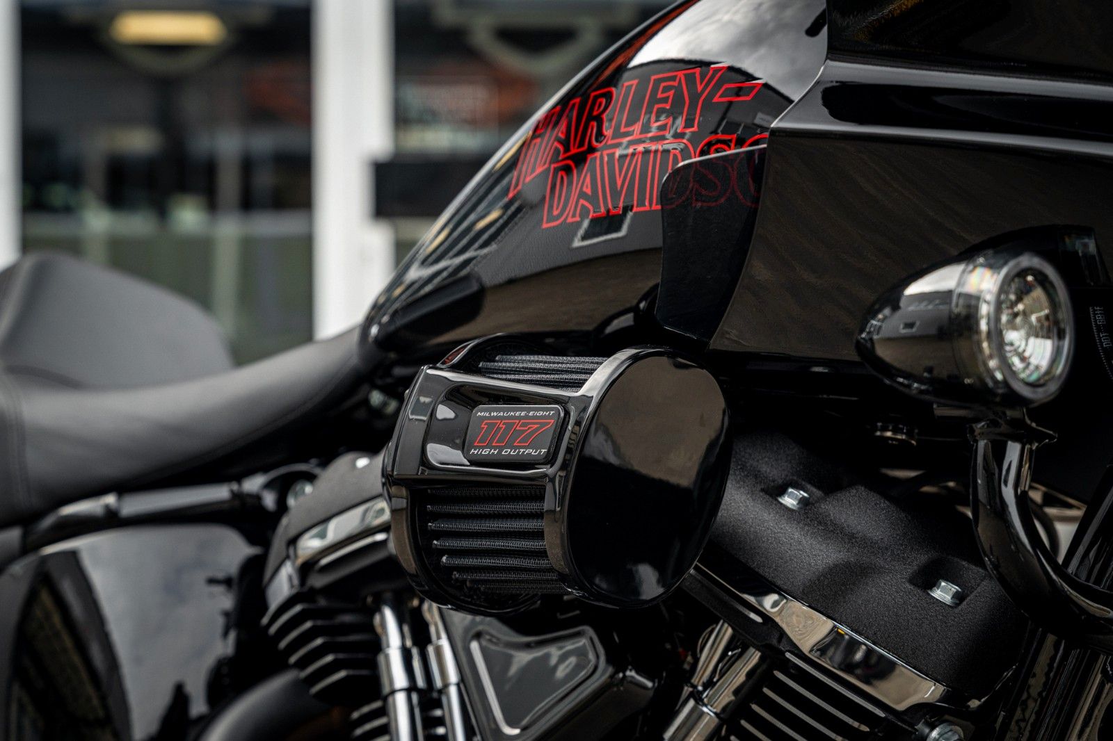 Fahrzeugabbildung Harley-Davidson FXLRST LOW RIDER ST 117 MY25 - RockfordFosgate