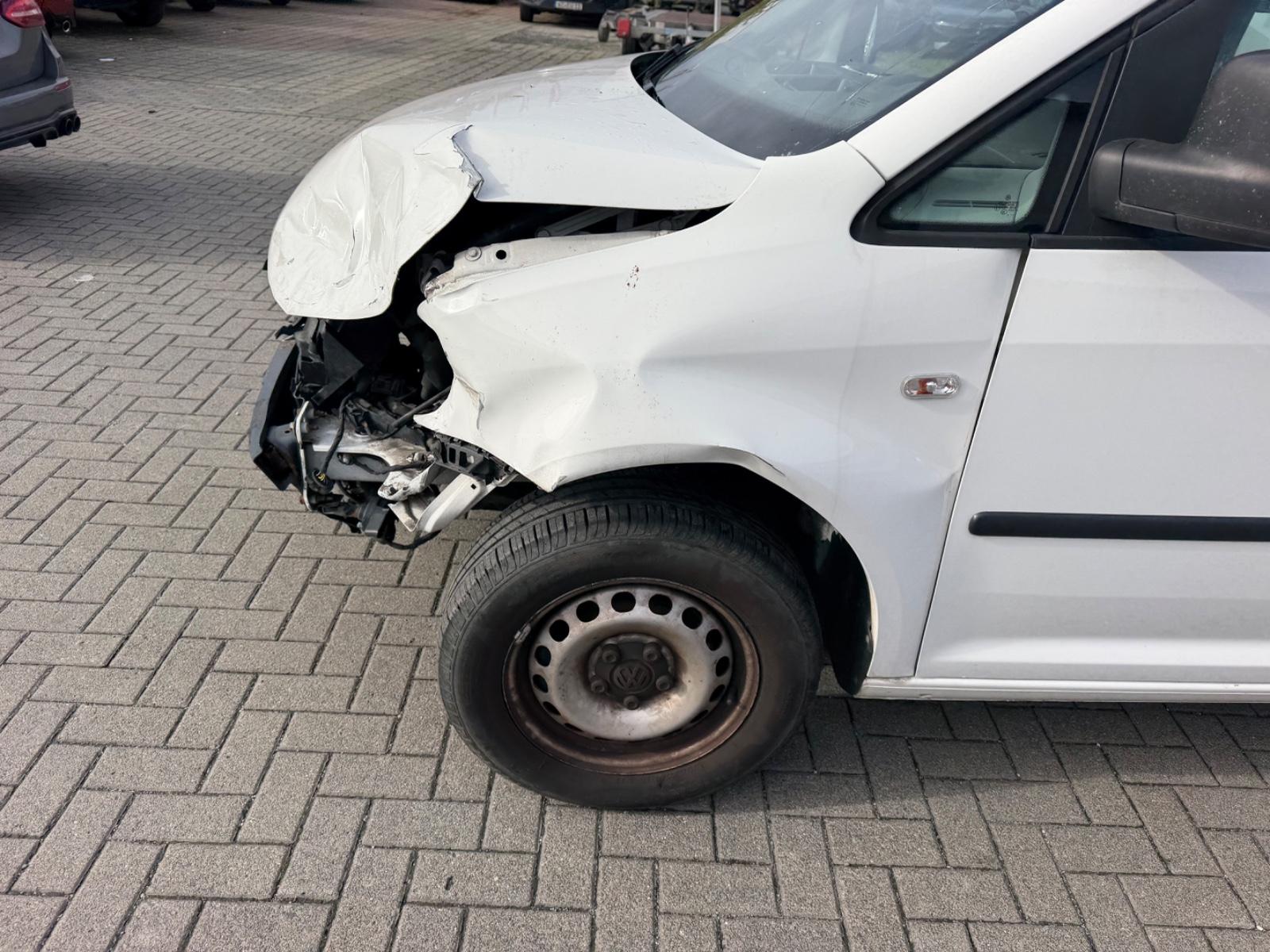 Volkswagen Caddy 2014 — photo 12
