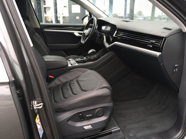 Touareg 3.0 TDI 4Motion *Leder*StHz*Luft-F.*AHK*