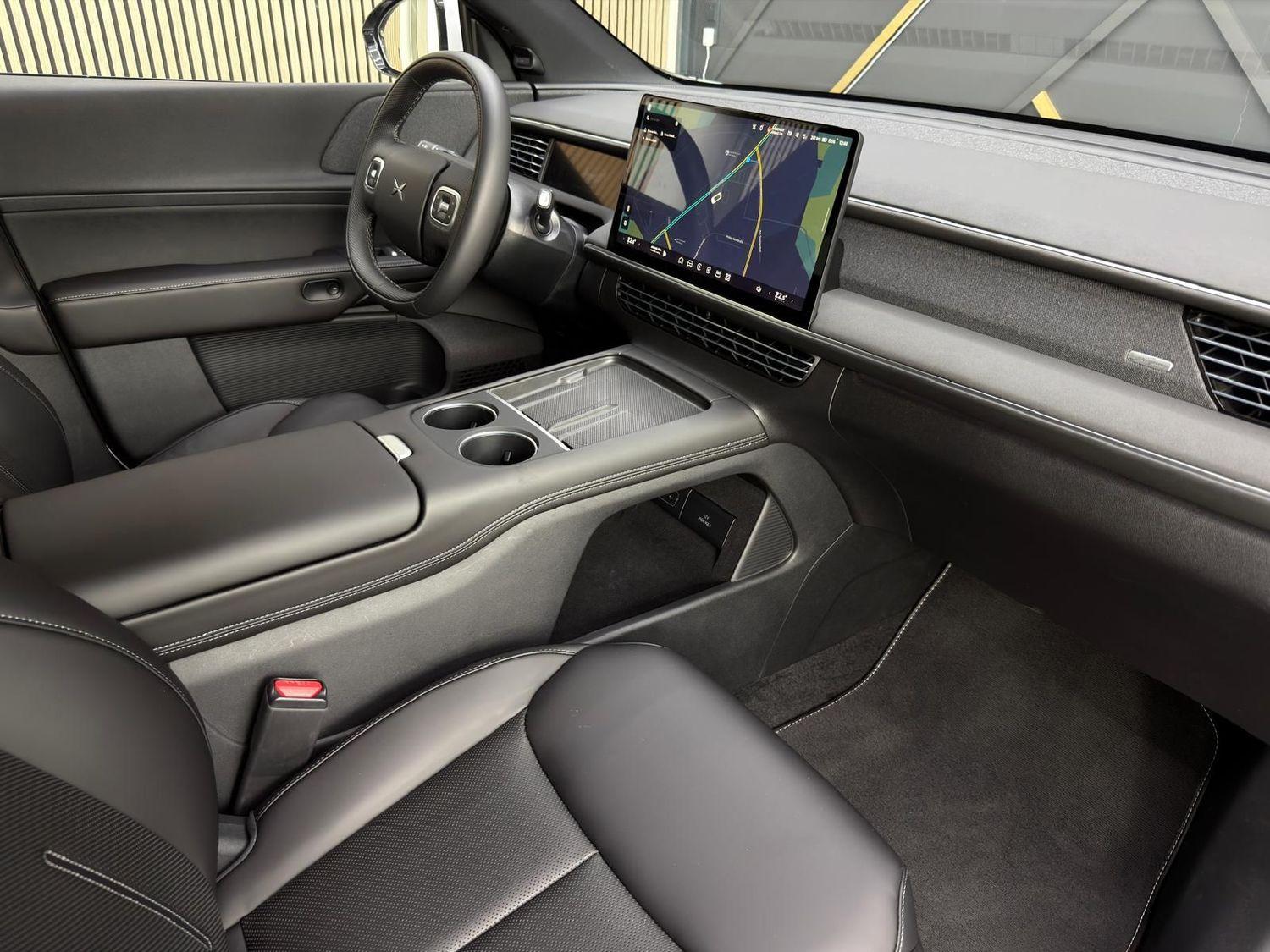 XPENG G6 RWD AHK Pano 360Kamera Vollleder