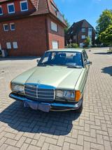 Mercedes-Benz 200