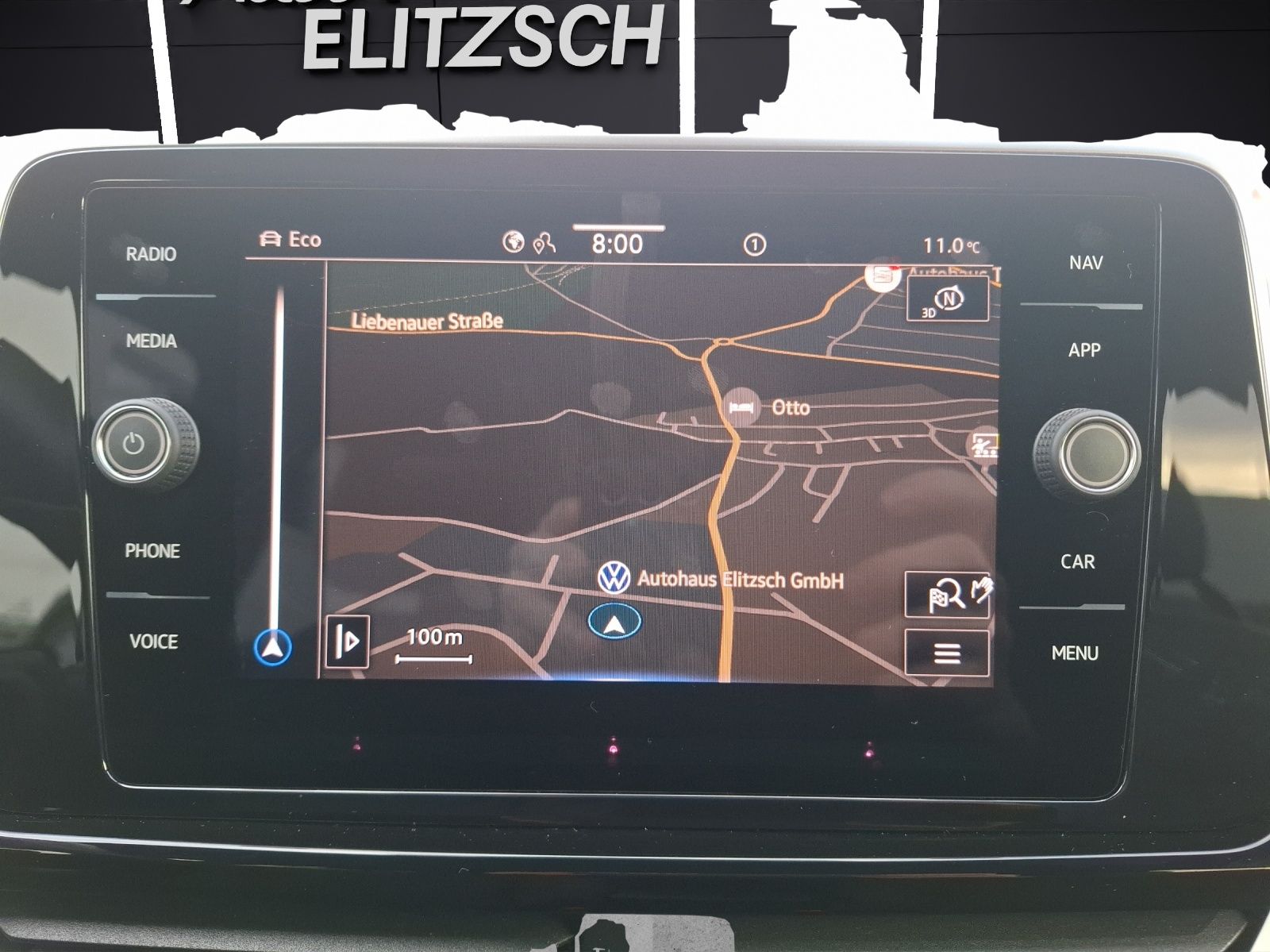 Fahrzeugabbildung Volkswagen T-Roc TDI R-Line DSG LED AHK Navi AID ACC RFK SH