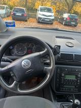 Volkswagen Sharan 7M 7sizer - gebrauchte VW Sharan aus dem Jahr 2004