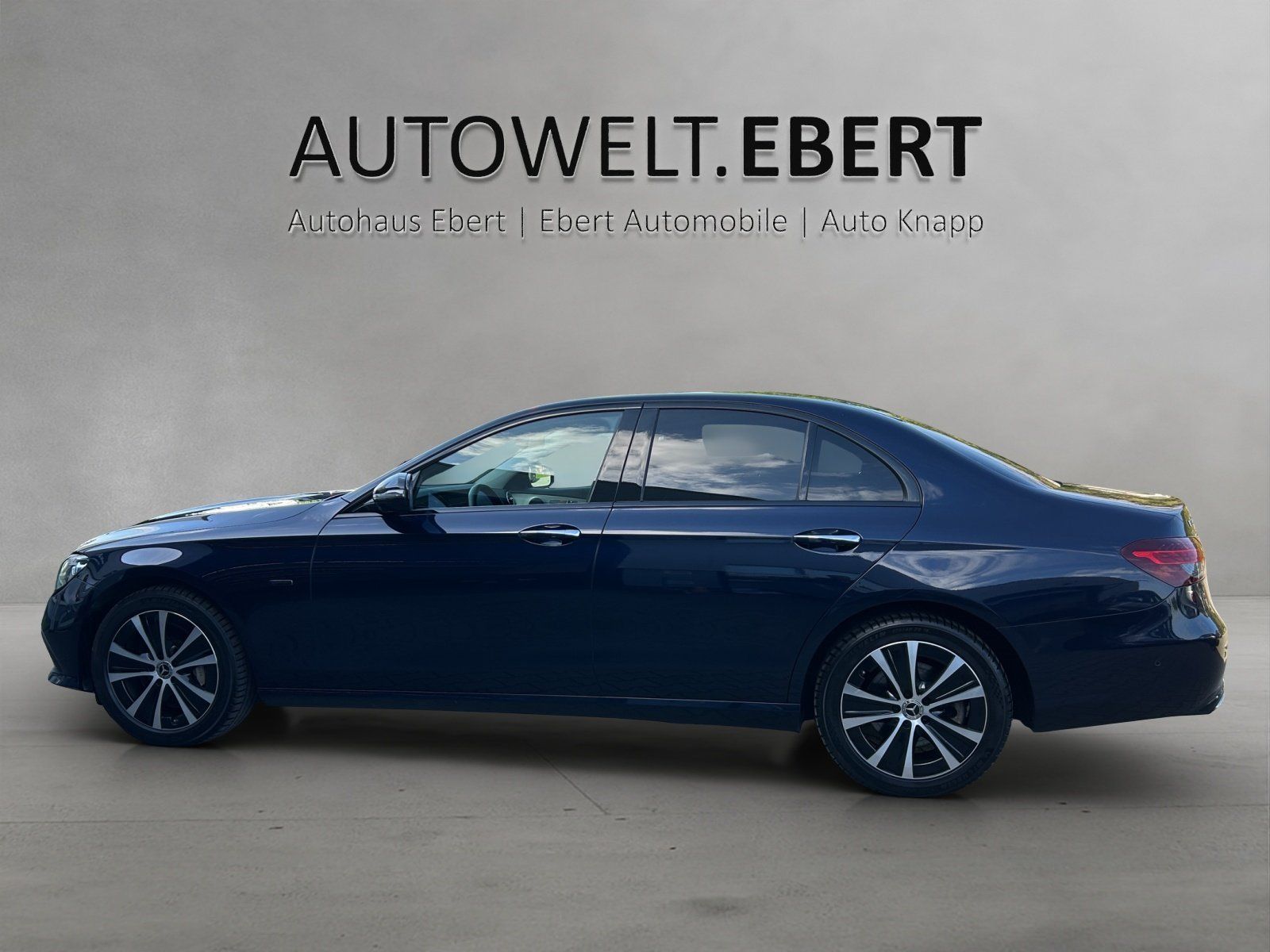 Fahrzeugabbildung Mercedes-Benz E300de 4M Avantg DISTRO Memo ABC Masage TV KeyGo