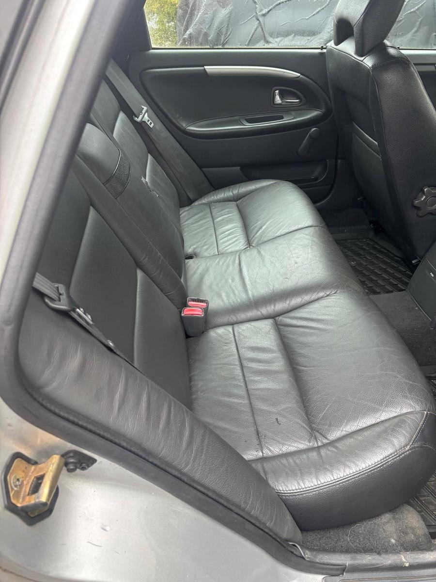 Volvo V40 2004 — photo 7