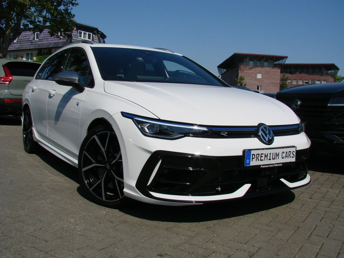 Volkswagen Golf Variant 2.0TSi R-Performance 4M ACC LED Pan foto 1