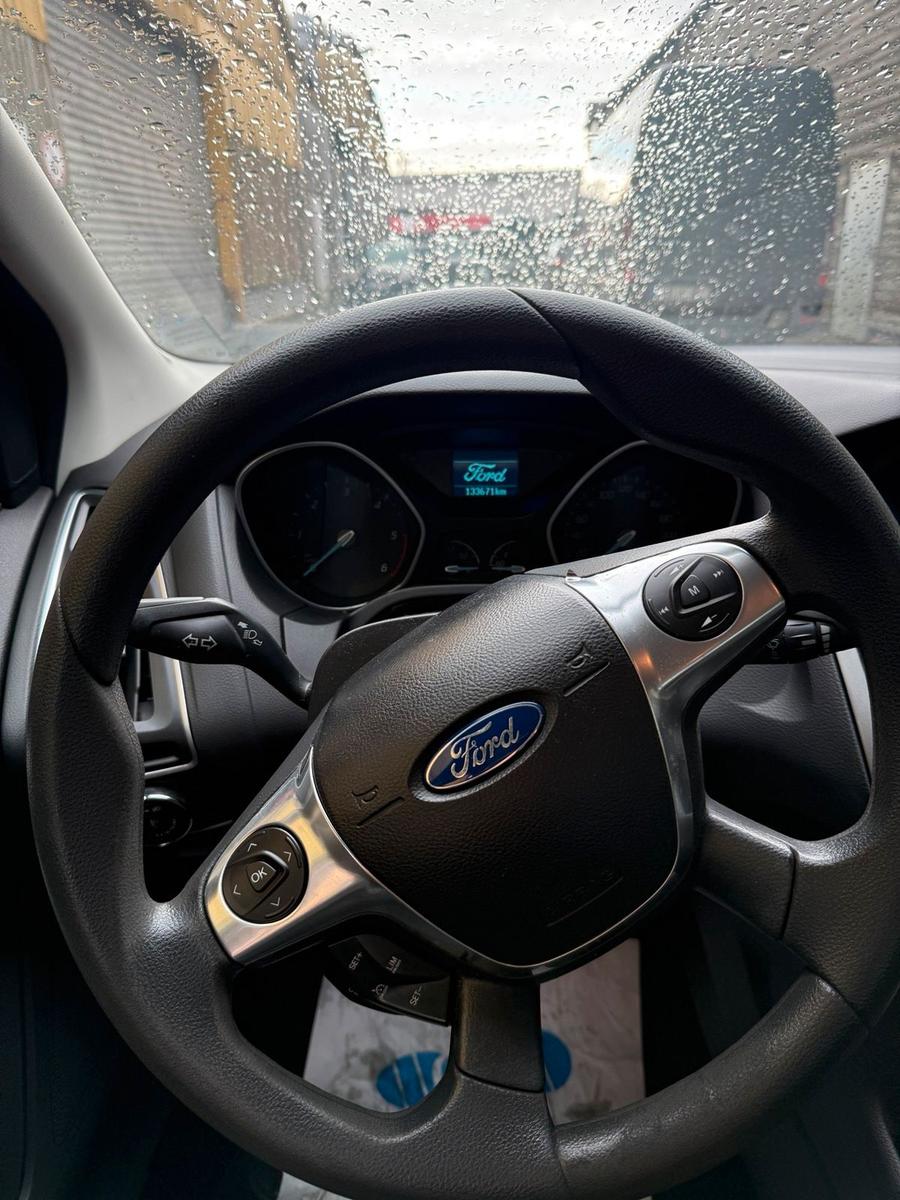 Ford Focus 2013 — фото 13