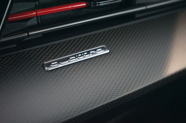 Audi RS3 Sportback | Schalensitze | Carbon | Keramik