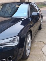 Audi A8 4.0 TFSI tiptronic quattro - - Audi A8 mit Benzin-Antrieb