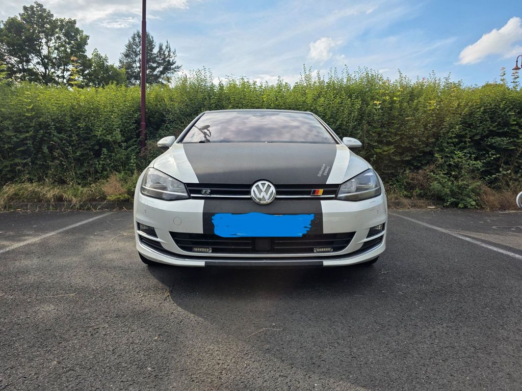 Image of Volkswagen Golf