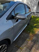 Toyota Corolla 2,0 Hybrid Lounge Touring Sports Lounge - Toyota Corolla Lounge mit Hybrid-Antrieb (Benzin/Elektro)