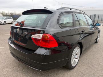 BMW 320 - 5