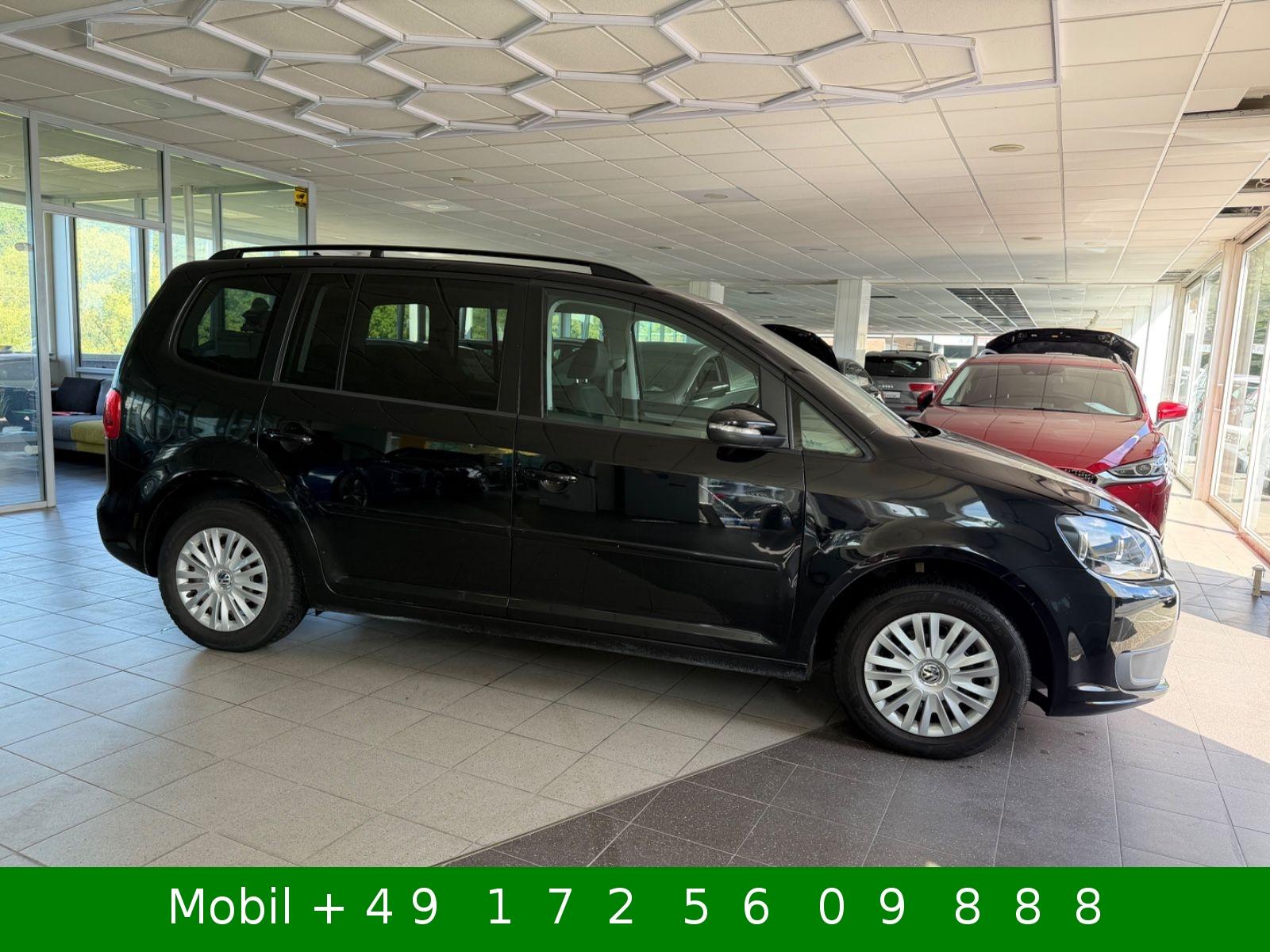 Volkswagen Touran 2011 — photo 34