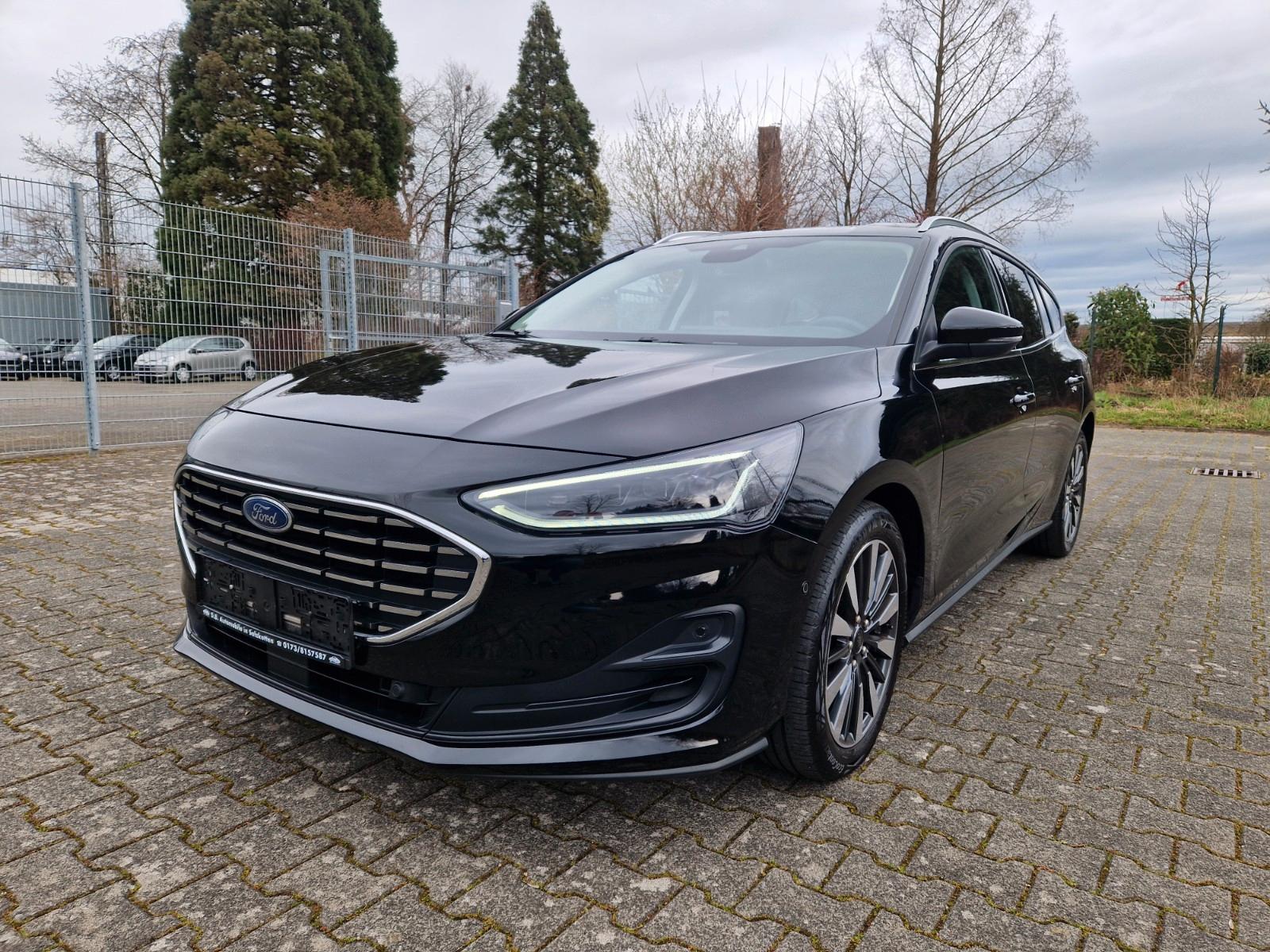 Ford Focus Turnier Titanium X Virtual LED AHK ACC RF