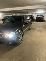 Mercedes-Benz MERCEDES 230KOMBI 3HAND ANGEMELDET TÜV08/2026 - Mercedes-Benz 230 Gebrauchtwagen in Berlin