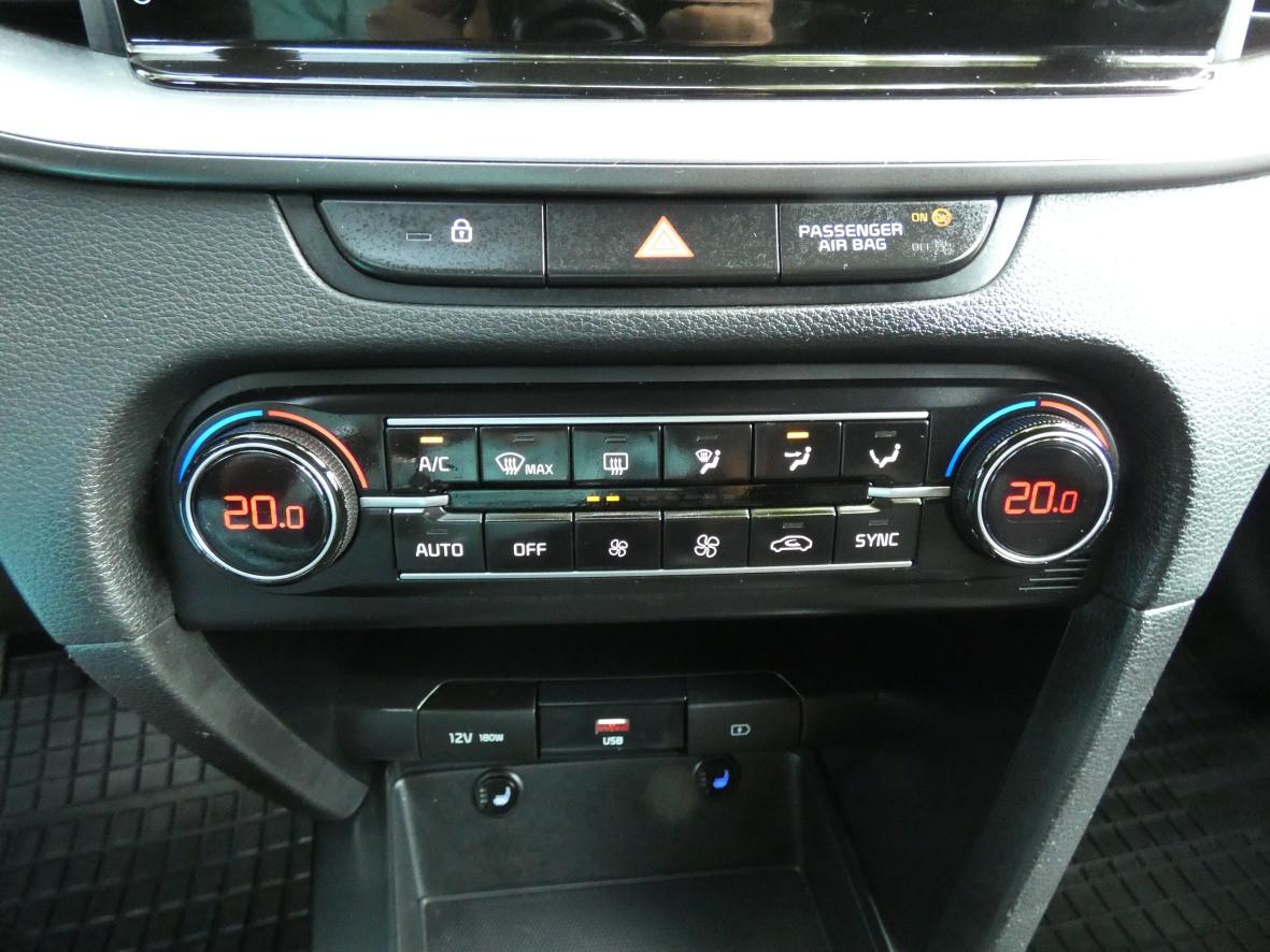 Kia cee'd SW 1.5 T-GDI Kamera LM PDC LED Klima SHZ
