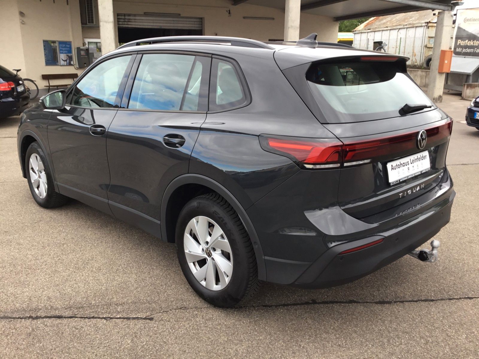 Fahrzeugabbildung Volkswagen Tiguan 1.5 eTSI DSG+AHK+LED+Kamera+Sitzheizung