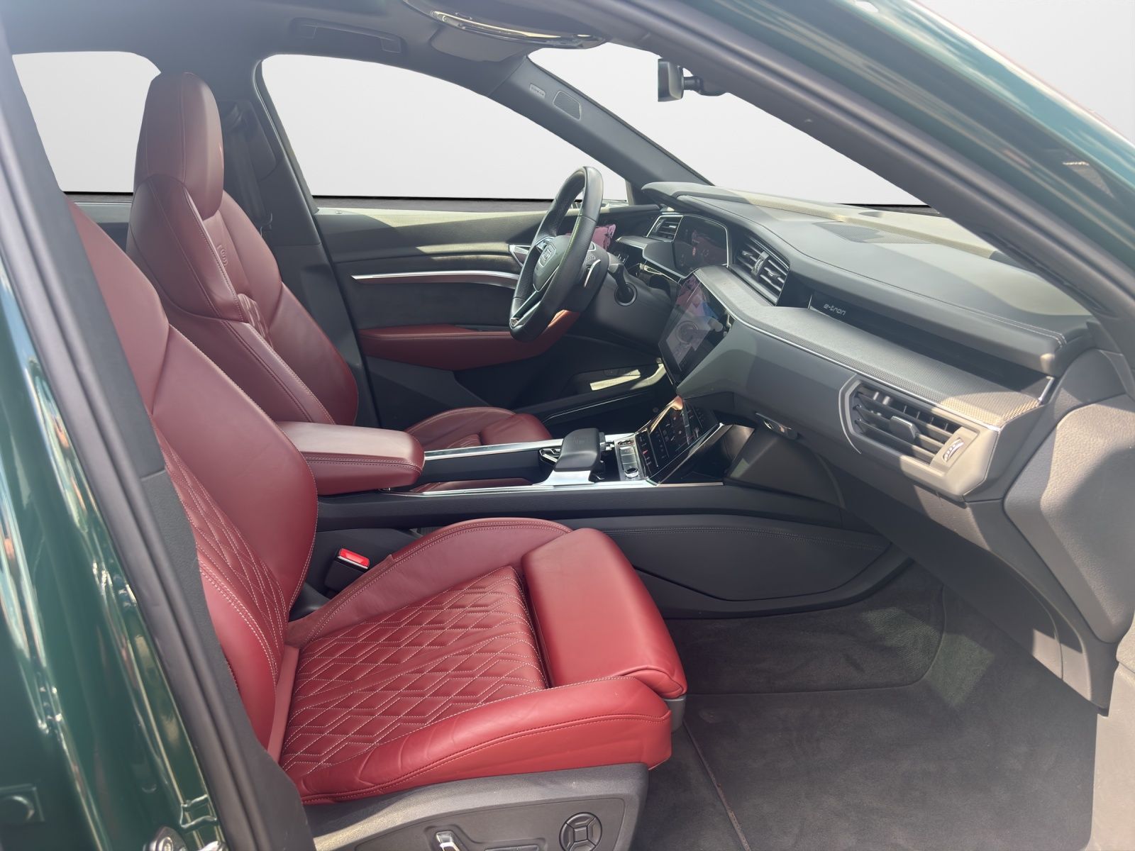 Audi e-tron Sportback S quattro HeadUp Panodach AHK foto 13
