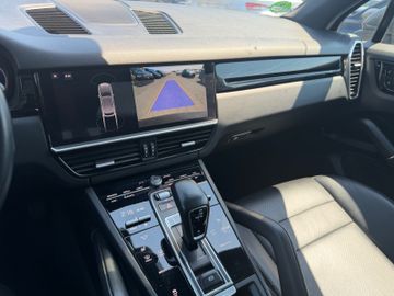 Porsche Cayenne - 12