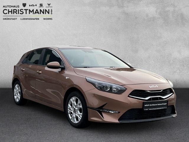 Fahrzeugabbildung Kia Ceed VISION *ALLWETTERREIFEN* *SITZHEIZUNG* *RÜC