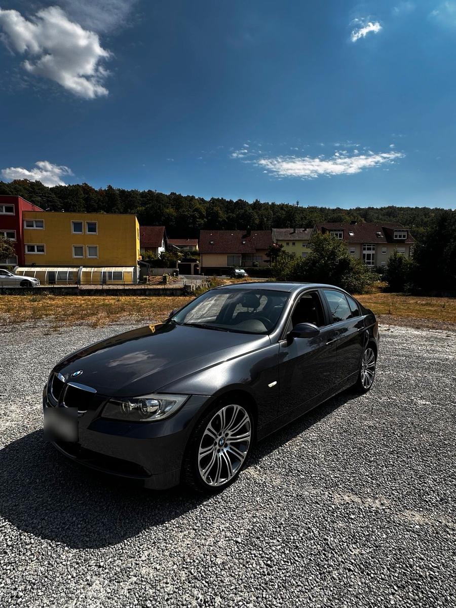 BMW 320