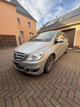 Mercedes-Benz B 170 - - Mercedes-Benz B 170: Kleinwagen
