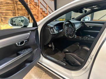 Volvo V90 - 11