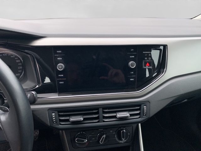 Fahrzeugabbildung Volkswagen Polo Comfortline+5 Türer+Autom.+CarPlay+Android