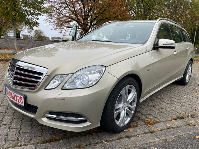 Mercedes-Benz E 300 CDI BlueEFFICIENCY AVANTGARDE