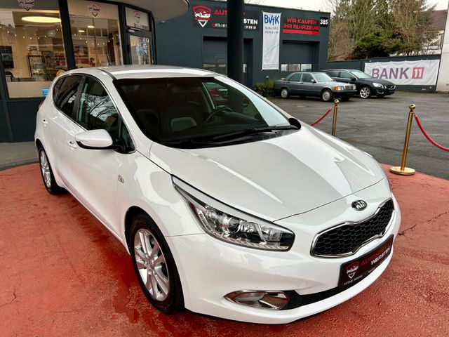 Kia cee'd / Ceed Dream Team LED