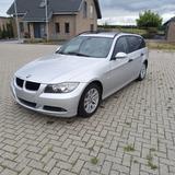 BMW  320i (390L) - BMW: 390l