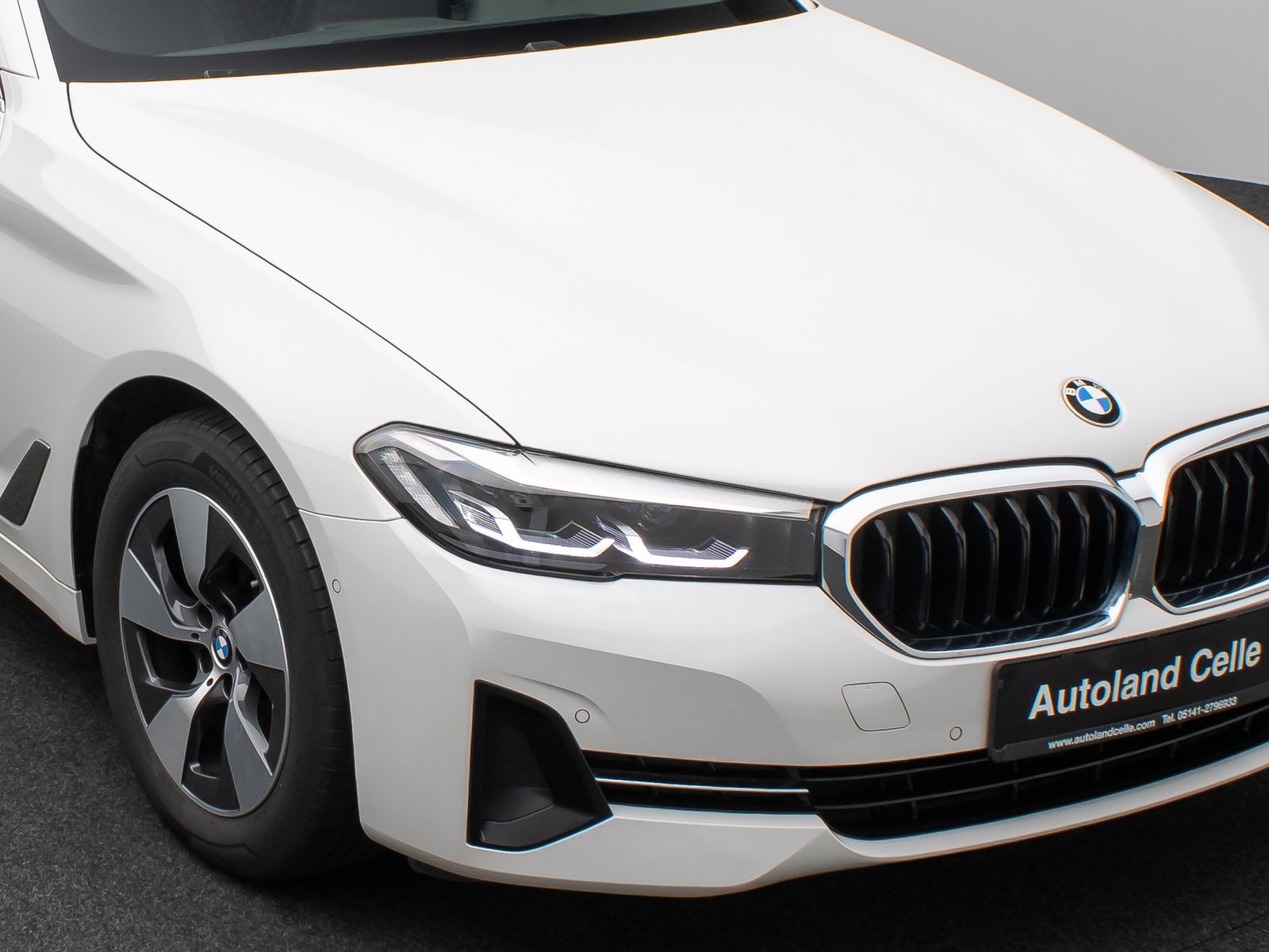 Fahrzeugabbildung BMW 520d Kamera DAB CockPitPlus Alarm Sport LED