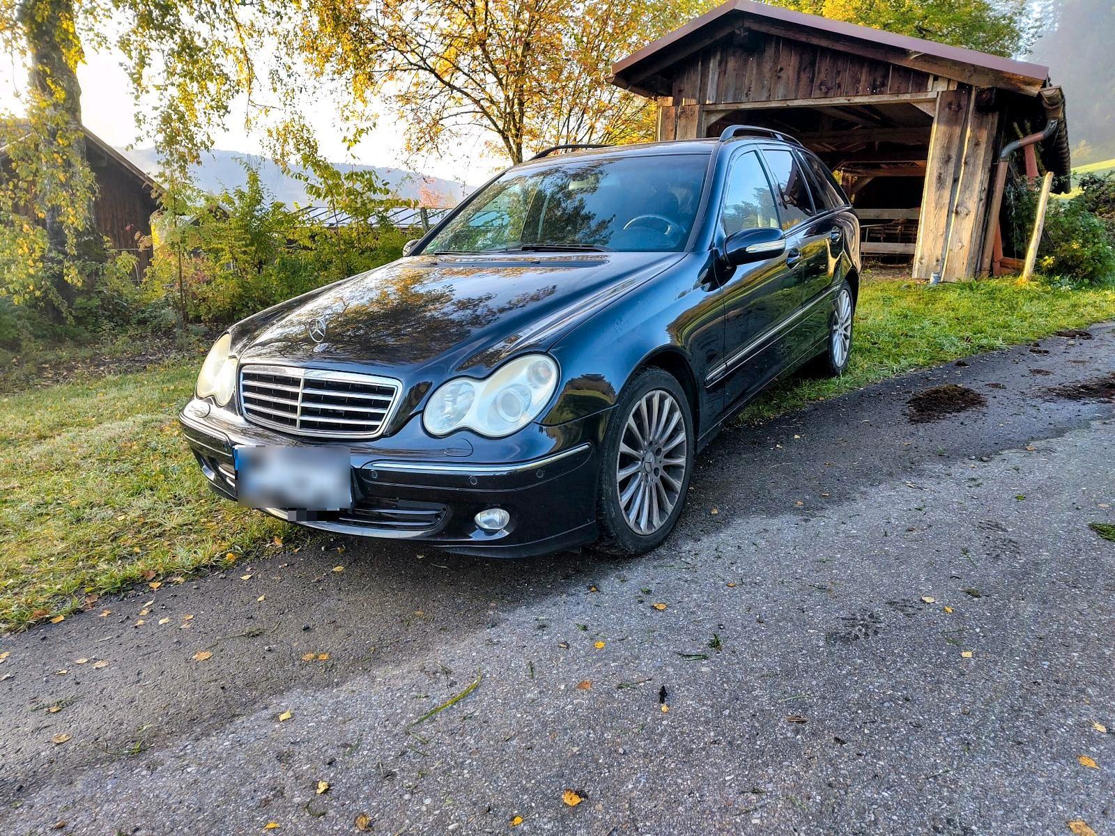 Mercedes-Benz C 230
