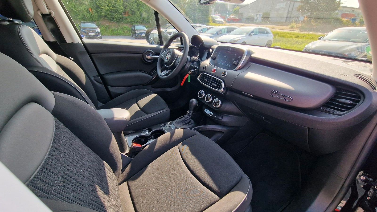 Fahrzeugabbildung Fiat 500X Basis