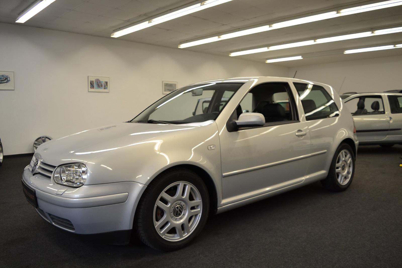 Volkswagen Golf 2.0 AUTOMATIK HIGHLINE (Top Zustand!)