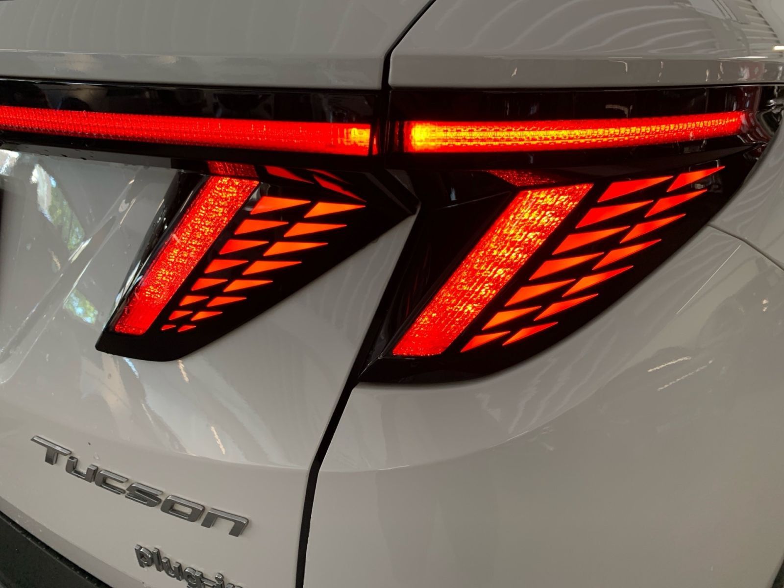 Fahrzeugabbildung Hyundai TUCSON 1.6 T-GDI Trend Plug-In Hybrid 4WD LED